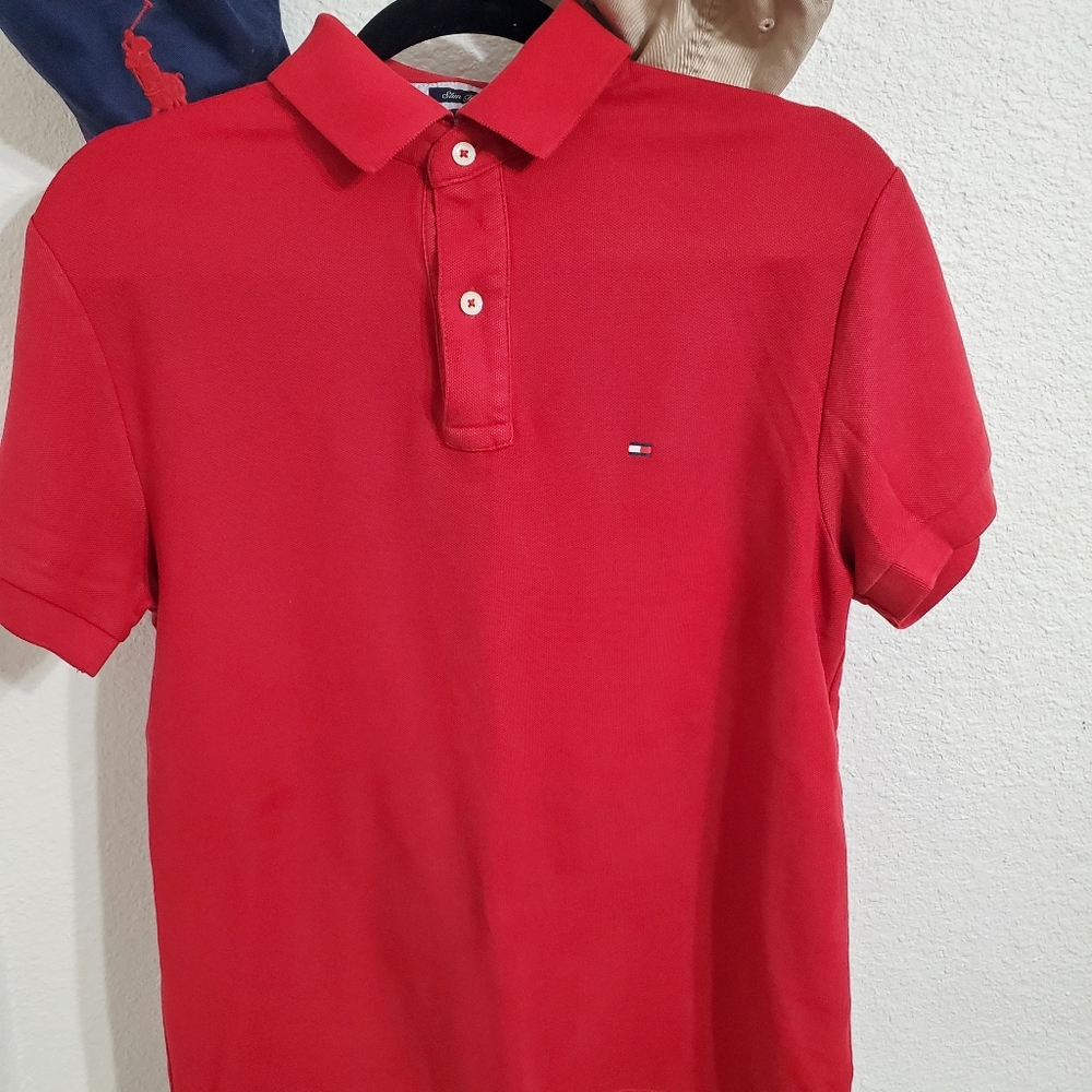 Classic Tommy Hilfiger polo type